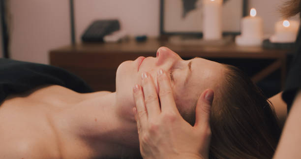 Hormonal Acne Treatment At Aesthetic Beauty By Lorraine